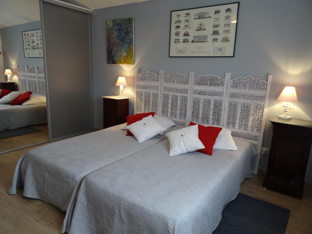Une Chambre En Ville Savigneux  Eksteriør bilde